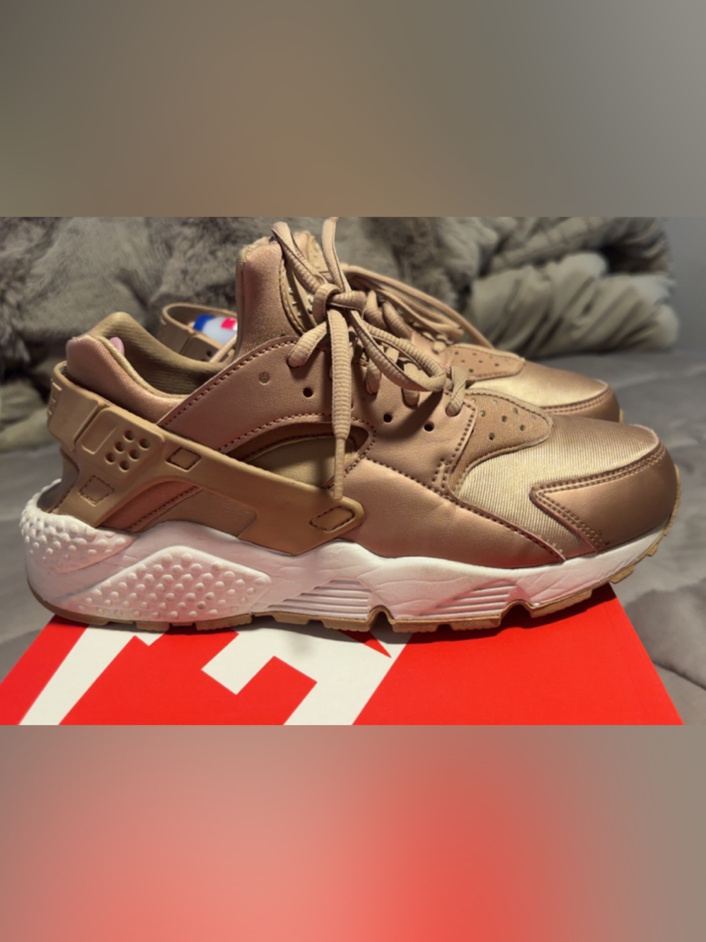 Nike Women's Sneakers Metallic Bronze with White Sole